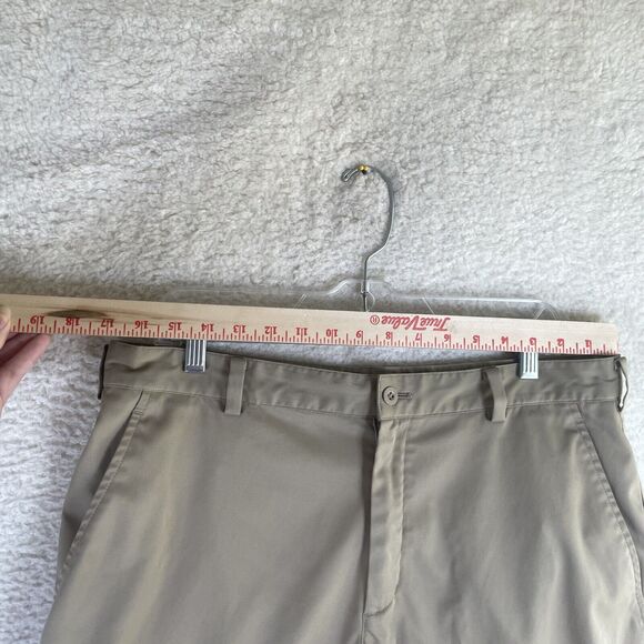 Nike Golf Shorts Mens Sz 34 Dri-Fit Khaki Beige Bone Tech Chino Stretch - Picture 3 of 16